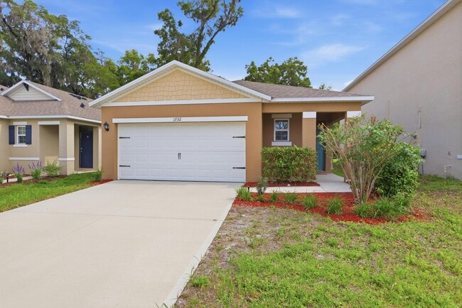 property at 1732 Shadow Trce Wy