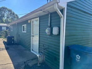 560 E 47th Pl in Gary, IN - Building Photo - Building Photo
