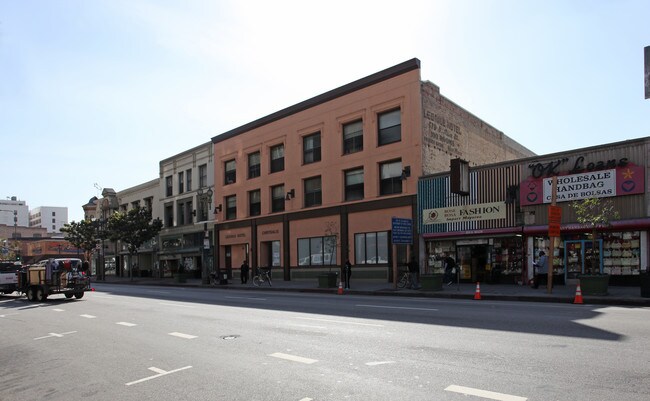 514 S Main St