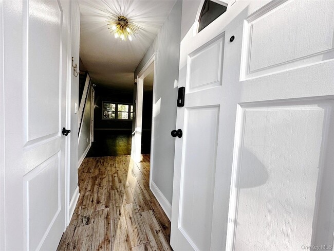 132 Texas Ave in Yonkers, NY - Building Photo - Building Photo