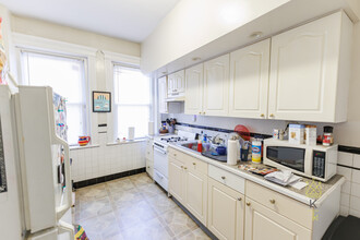 30 Littell Rd, Unit #2 in Brookline, MA - Building Photo - Building Photo