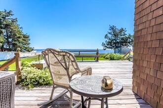 8 Bay Rd in East Patchogue, NY - Building Photo - Building Photo