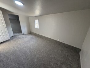 2821 E 40th Pl N in Tulsa, OK - Building Photo - Building Photo