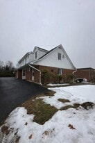 36 S Middletown Rd in Pearl River, NY - Building Photo