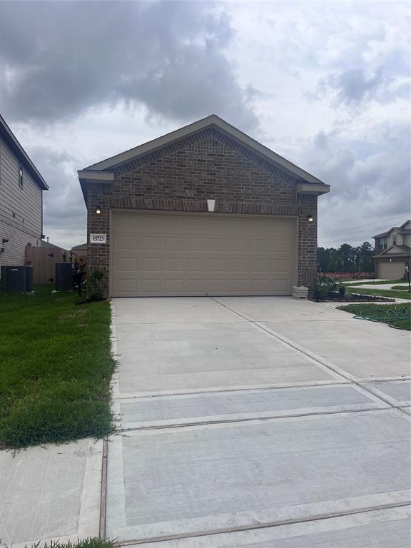 15723 Winter Heights Dr