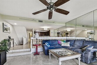 127 1st St E in Tierra Verde, FL - Building Photo - Building Photo
