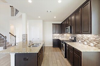 23213 Zinfandel Dr in Alvin, TX - Building Photo - Building Photo