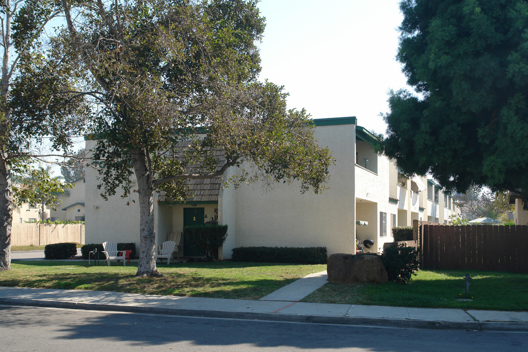 West townhomes in Carlsbad, CA - Building Photo