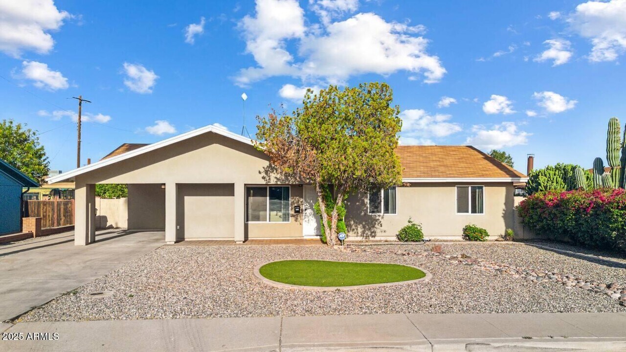2911 N Granite Reef Rd in Scottsdale, AZ - Building Photo