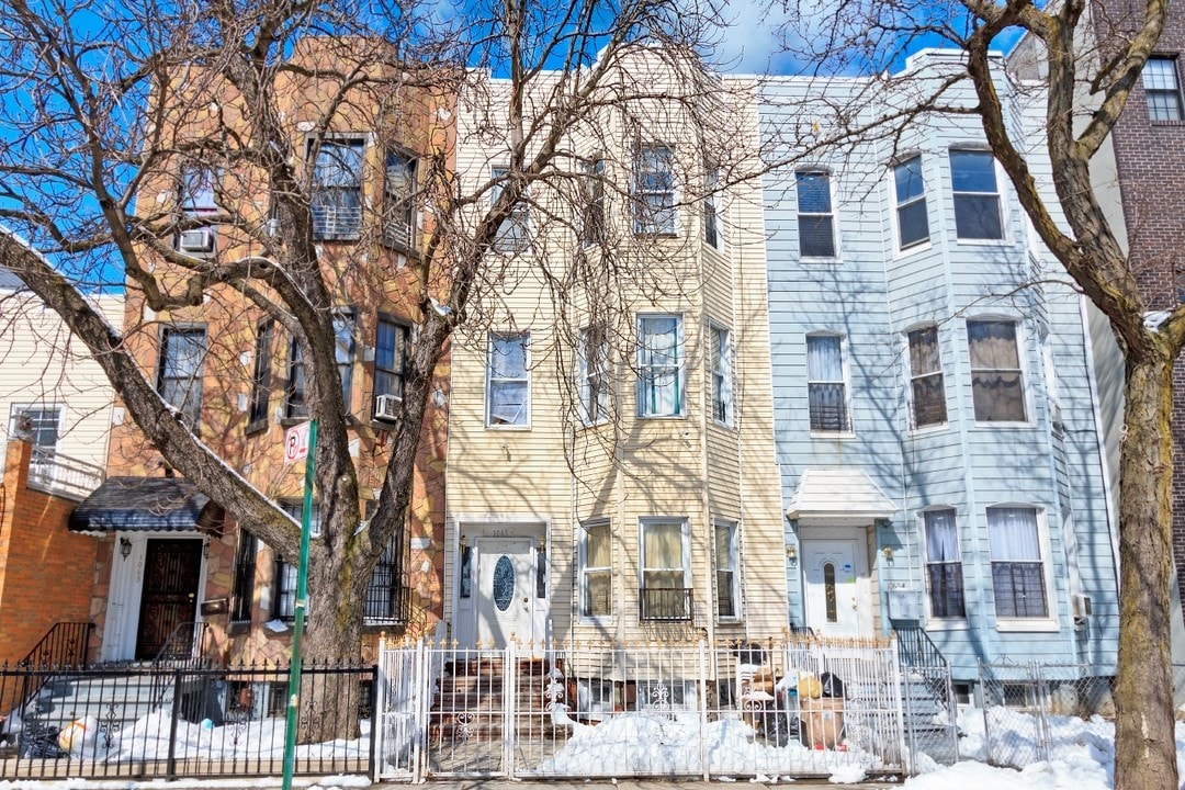 1065 Greene Ave in Brooklyn, NY - Foto de edificio