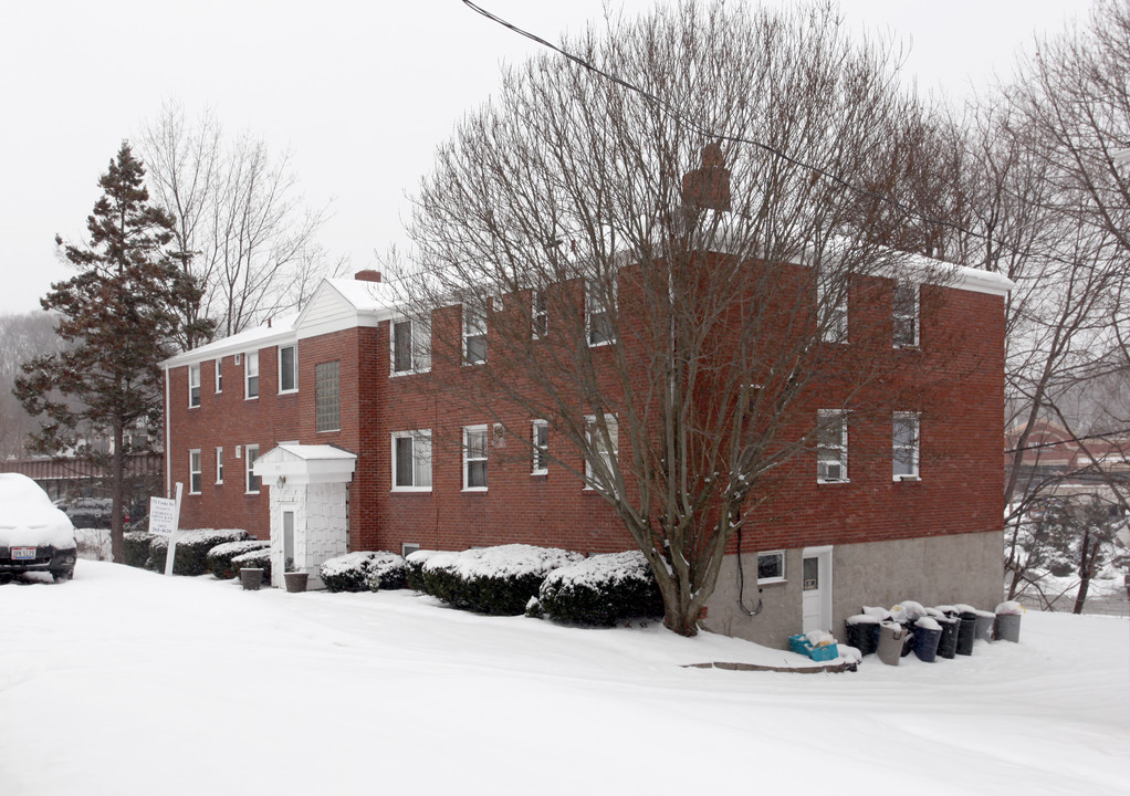 771 Cooke Ln in Pittsburgh, PA - Foto de edificio