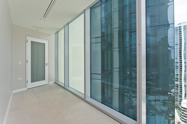 1118 Ala Moana Blvd in Honolulu, HI - Building Photo - Building Photo