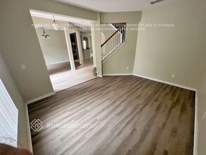 627 Errol Pkwy in Apopka, FL - Foto de edificio - Building Photo