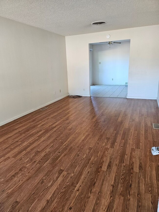 47 Douglas Ln in Pueblo, CO - Building Photo - Building Photo