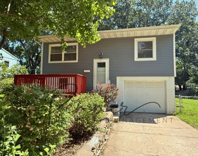property at 1421 Osage Trail St