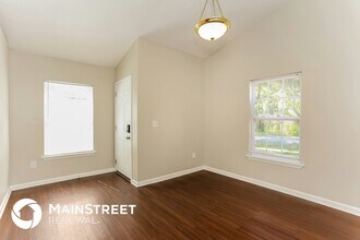 8566 Maple St in Jacksonville, FL - Building Photo - Building Photo
