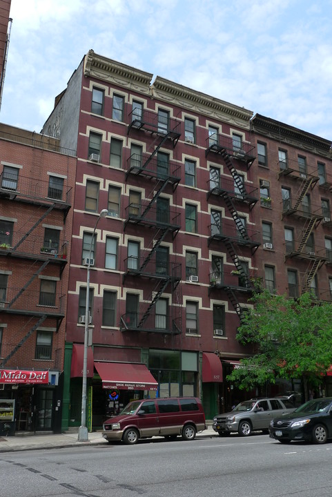 855 Ninth Ave in New York, NY - Building Photo