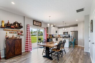 400 Inspiration Ln in Shelbyville, KY - Building Photo - Building Photo