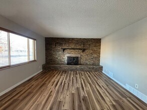 2810 Wood Ave in Colorado Springs, CO - Building Photo - Building Photo