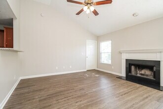 314 Sarna Dr in La Vergne, TN - Building Photo - Building Photo