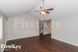 1190 Lightfoot Dr in Canton, GA - Building Photo - Building Photo