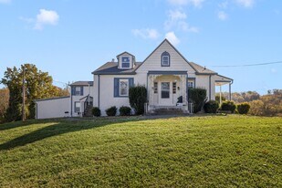 3802 Memorial Blvd in Kingsport, TN - Building Photo