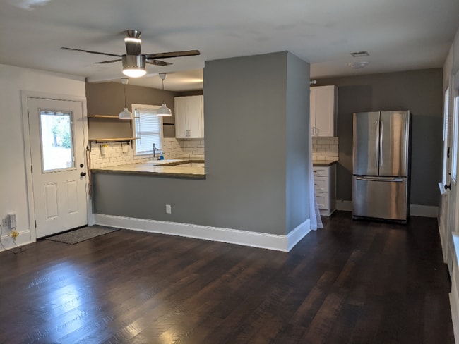 property at 2931 Glenwood Ave SE