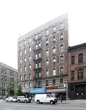 209 W 97th St in New York, NY - Building Photo - Building Photo