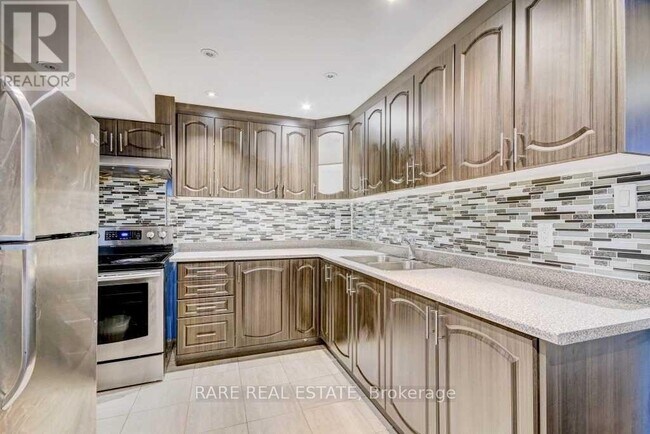 61 Aspermont Cres in Brampton, ON - Building Photo - Building Photo