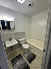 518 Central Ave, Unit 1 in Estherville, IA - Foto de edificio - Building Photo