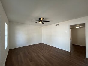 907 Elizabeth St in Corpus Christi, TX - Building Photo - Building Photo