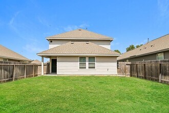 718 Lexus Dr in Humble, TX - Building Photo - Building Photo