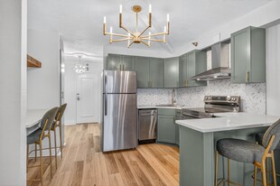 224 E Garden St in Pensacola, FL - Building Photo