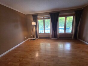 316 Pierre-Lafontaine Rue in Gatineau, QC - Building Photo - Building Photo