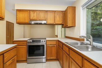 5175 NW Discovery Ridge Ct in Silverdale, WA - Building Photo - Building Photo