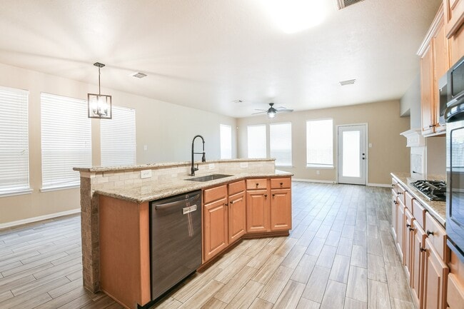 property at 5410 Linden Grove Ct