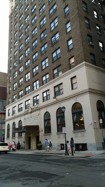 1324 Locust St, Unit 701 in Philadelphia, PA - Building Photo