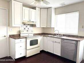 561B Malvern Ct in Manchester Township, NJ - Building Photo - Building Photo