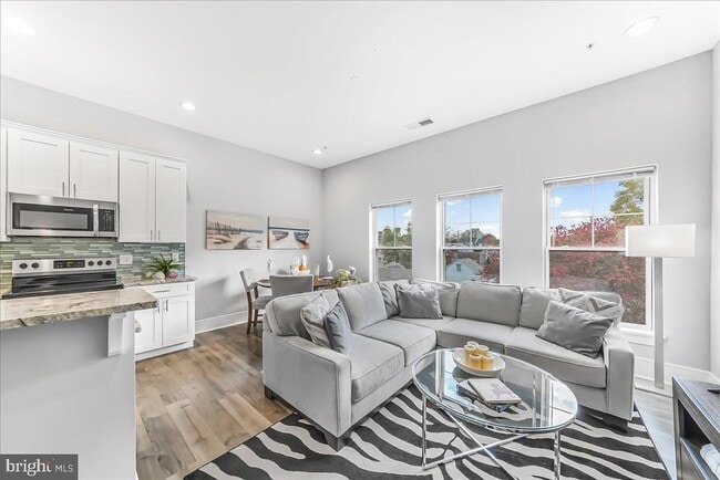 537 Apple St in Conshohocken, PA - Building Photo - Building Photo