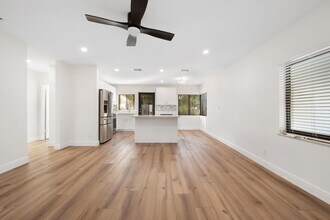 1512 Fletcher St in Hollywood, FL - Building Photo - Building Photo