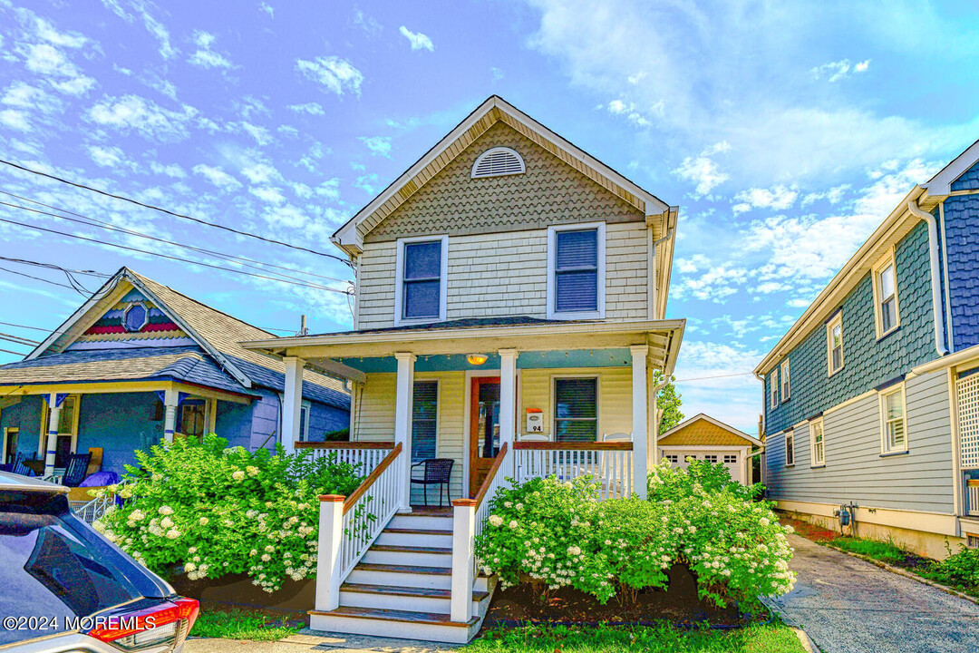 94 Clark Ave in Ocean Grove, NJ - Building Photo