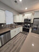 10131 Macon Rd in Cordova, TN - Building Photo - Building Photo