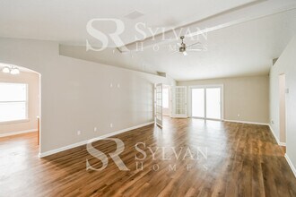 375 Brier Rose Ln in Orange Park, FL - Building Photo - Building Photo