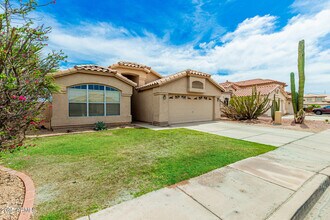 7927 W Kimberly Way in Glendale, AZ - Building Photo - Building Photo