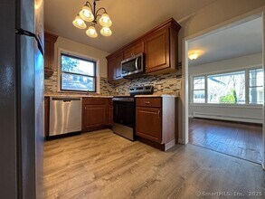 6 Roscoe St in Norwalk, CT - Building Photo - Building Photo