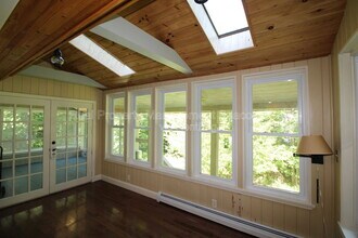 21 Cutts Rd in Durham, NH - Building Photo - Building Photo