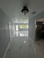 700 NE 139th St in North Miami, FL - Building Photo - Building Photo