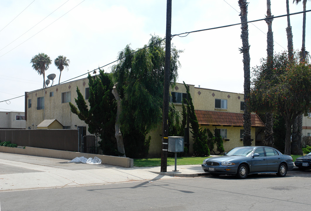 6418 Hummingbird St in Ventura, CA - Foto de edificio