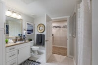 Lakefront Villas photo'