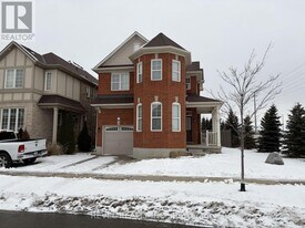 1127 Savoline Blvd in Milton, ON - Building Photo